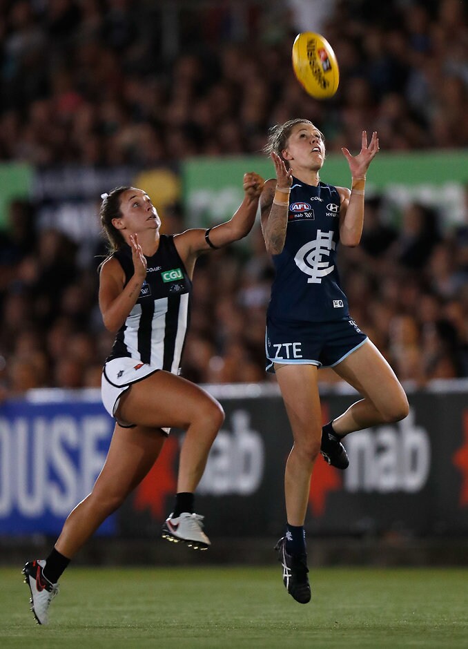 AFLW 2017 Rd 01 - Carlton v Collingwood MELBOURNE, AUSTRALIA - FEBRUARY 3: Bianca Jakobsson of the Blues and Nicola Stevens of the Magpies compete for the ball during the 2017 AFLW Round 01 match between the Carlton Blues and the Collingwood Magpies at Ikon Park on February 3, 2017 in Melbourne, Australia. (Photo by Michael Willson/AFL Media)